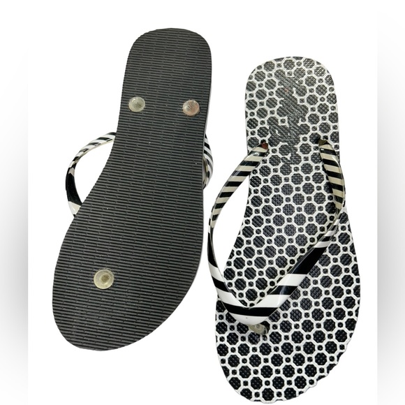 VERA BRADLEY black and white thong slip on beach sandals size L 7-8 NWOB - Picture 2 of 5